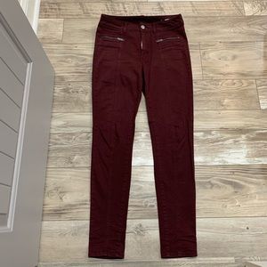 American Eagle 🦅 high rise maroon jegging